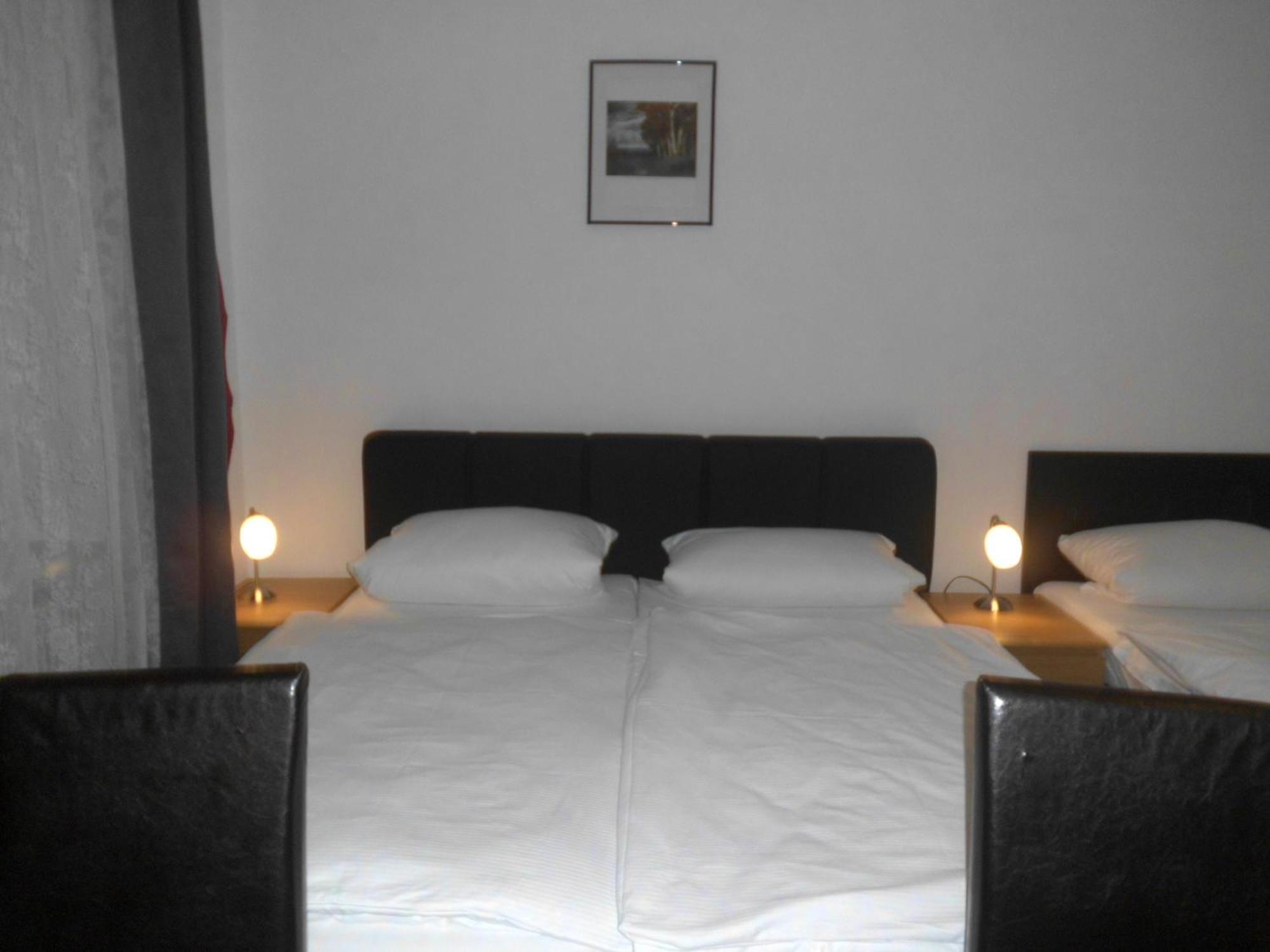 Hotel-Pension Dorma Berlin Exterior photo