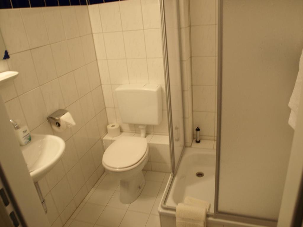 Hotel-Pension Dorma Berlin Room photo