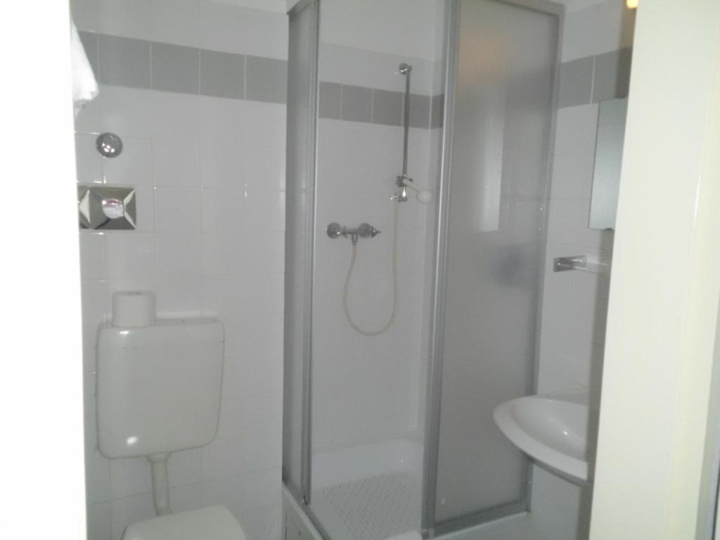 Hotel-Pension Dorma Berlin Room photo